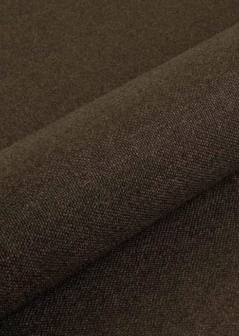 Duża torba hobo z lnianej plecionki w naturalnym stylu. Lekka, pojemna i wygodna na co dzień. Miękka forma, modny fason oversize oraz wytrzymały materiał sprawiają, że idealnie sprawdzi się na zakupy, plażę i wakacyjne wyjazdy.